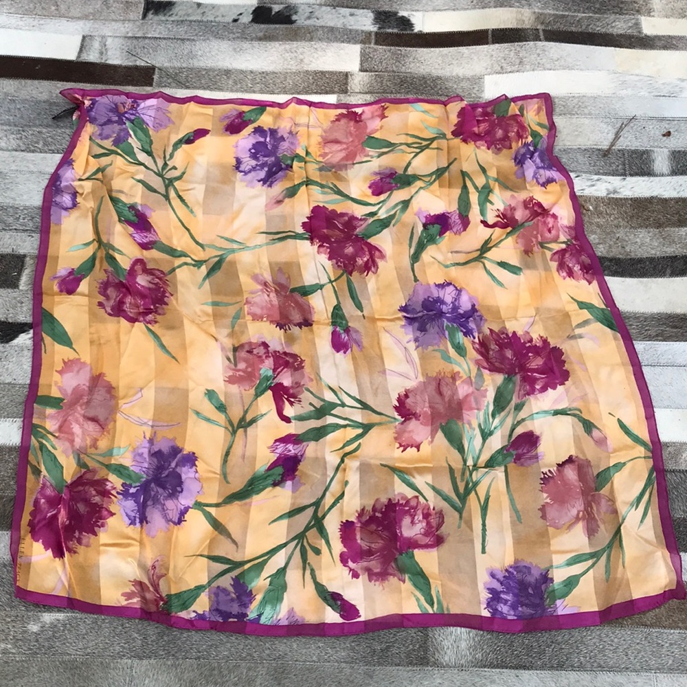 Ellen Tracy 100% silk scarf